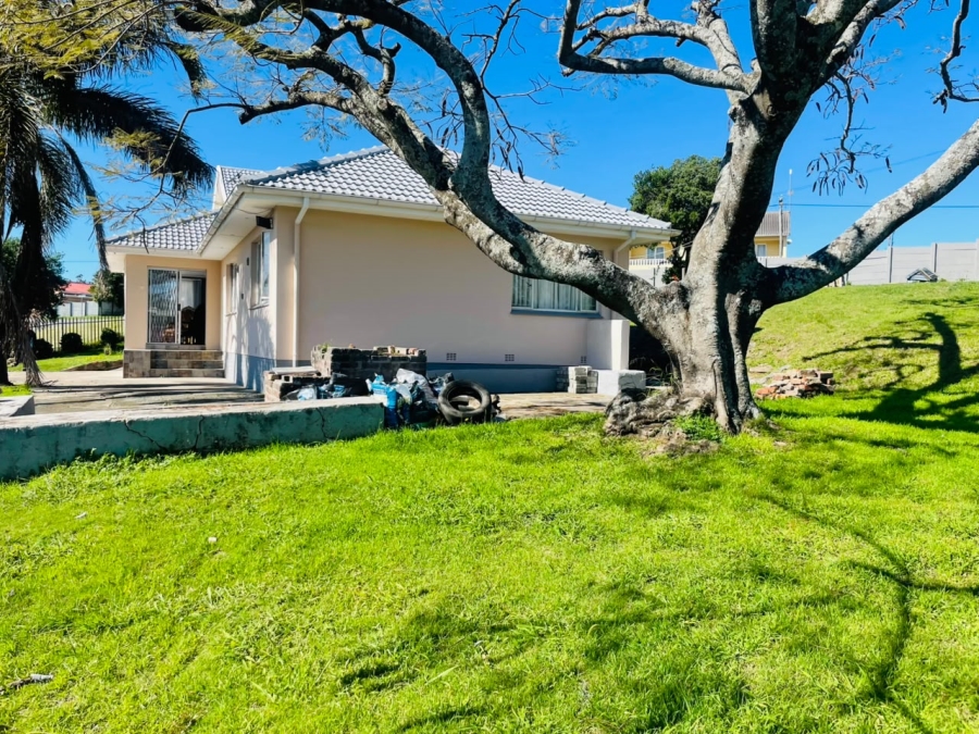 4 Bedroom Property for Sale in Amalinda Eastern Cape